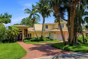 6000 2nd St S, Saint Petersburg, FL 33705 - Photo 2