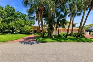 6000 2nd St S, Saint Petersburg, FL 33705 - Photo 4