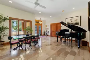 6000 2nd St S, Saint Petersburg, FL 33705 - Photo 8