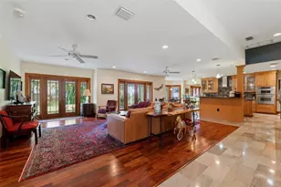 6000 2nd St S, Saint Petersburg, FL 33705 - Photo 12