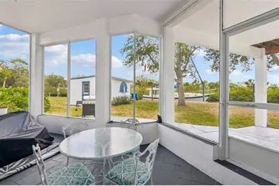 8212 Hayward Lane, Port Richey, FL 34668 - Photo 32