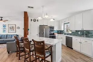8212 Hayward Ln, Port Richey, FL 34668 - Photo 10