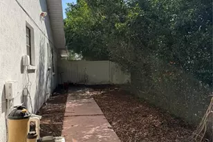348 Hampshire Ave, Spring Hill, FL 34606 - Photo 28