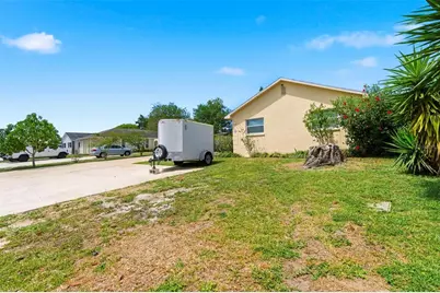 3052 Park Lane #B, Dunedin, FL 34698 - Photo 4