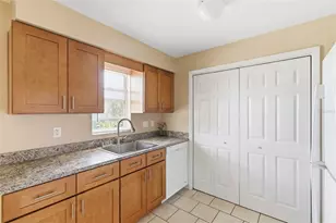3052 Park Ln, Dunedin, FL 34698 - Photo 18
