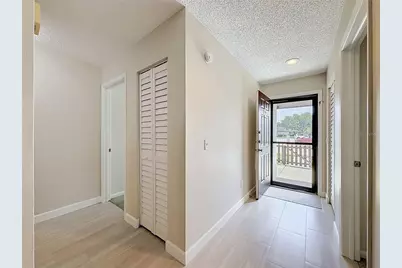 5406 Meadstone Ct, Tampa, FL 33624 - Photo 4