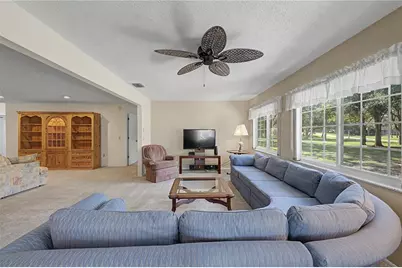 7088 Crown Oaks Drive, Spring Hill, FL 34606 - Photo 12