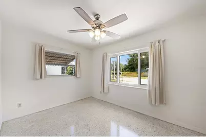 811 48th Avenue N, Saint Petersburg, FL 33703 - Photo 6