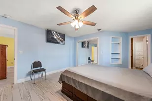 811 48th Ave N, Saint Petersburg, FL 33703 - Photo 14