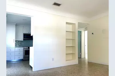 661 63rd Avenue S, Saint Petersburg, FL 33705 - Photo 6