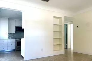 661 63rd Ave S, Saint Petersburg, FL 33705 - Photo 6