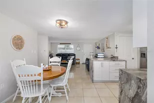10117 Gardenia Ln, Port Richey, FL 34668 - Photo 12