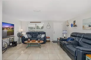 10117 Gardenia Ln, Port Richey, FL 34668 - Photo 8