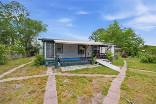 11129 Pine Tree Ln, Port Richey, FL 34668 - Photo 2