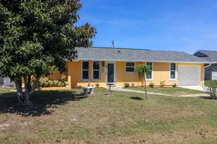 582 Ridgewood St NW, Port Charlotte, FL 33952 - Photo 32