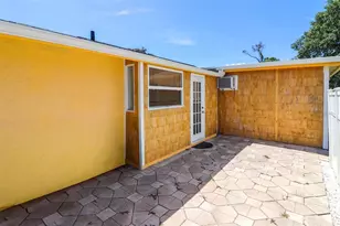 582 Ridgewood St NW, Port Charlotte, FL 33952 - Photo 8