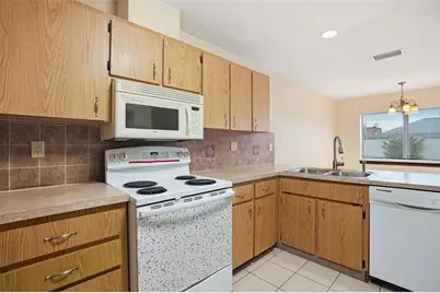 11286 Roland Street, Spring Hill, FL 34609 - Photo 16
