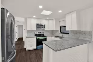 13605 Garris Dr, Hudson, FL 34667 - Photo 10