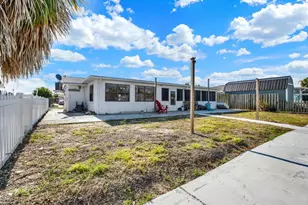 13605 Garris Dr, Hudson, FL 34667 - Photo 28