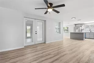 1220 Stover Ct, Holiday, FL 34691 - Photo 4