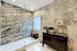2021 N Pointe Alexis Dr, Tarpon Springs, FL 34689 - Photo 40