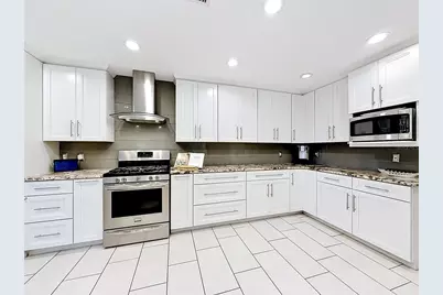 2021 North Pointe Alexis Drive, Tarpon Springs, FL 34689 - Photo 24