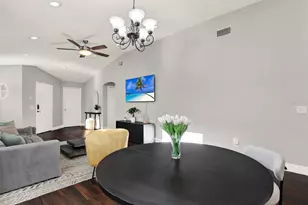 8035 Canterbury Lake Blvd, Tampa, FL 33619 - Photo 6