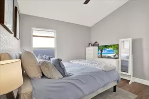 8035 Canterbury Lake Blvd, Tampa, FL 33619 - Photo 12