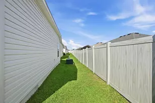 862 Spring Ave, The Villages, FL 34762 - Photo 40