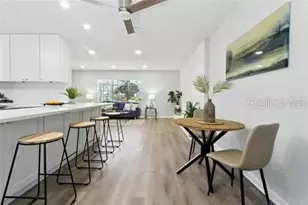2510 Lake Ellen Dr, Tampa, FL 33618 - Photo 14
