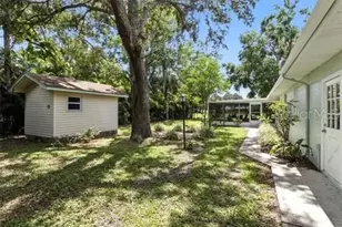 2510 Lake Ellen Dr, Tampa, FL 33618 - Photo 8