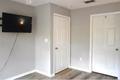 9078 Lake Chase Island Way, Tampa, FL 33626 - Photo 26