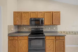 366 Barrington Ct, Spring Hill, FL 34609 - Photo 14