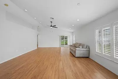 366 Barrington Court, Spring Hill, FL 34609 - Photo 10