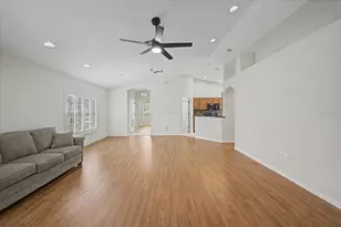 366 Barrington Ct, Spring Hill, FL 34609 - Photo 12
