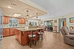 9032 Birmingham Ave, Weeki Wachee, FL 34613 - Photo 24