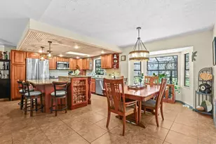 9032 Birmingham Ave, Weeki Wachee, FL 34613 - Photo 20
