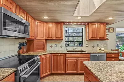 9032 Birmingham Avenue, Weeki Wachee, FL 34613 - Photo 22