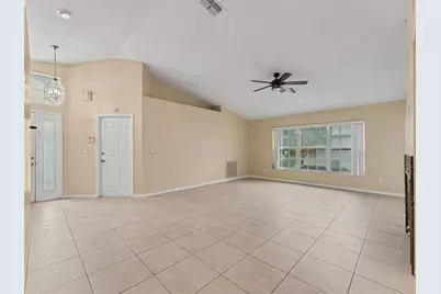 10439 Casa Grande Circle, Spring Hill, FL 34608 - Photo 6
