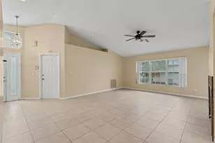 10439 Casa Grande Cir, Spring Hill, FL 34608 - Photo 6