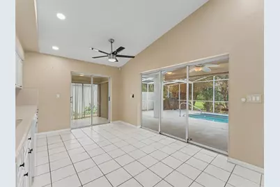 10439 Casa Grande Circle, Spring Hill, FL 34608 - Photo 14