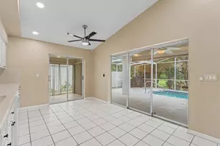 10439 Casa Grande Cir, Spring Hill, FL 34608 - Photo 14