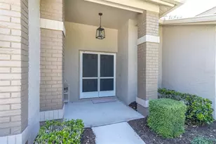 2488 Whispering Pines Ct, Spring Hill, FL 34606 - Photo 2