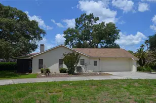 9429 Cobbler Ct, Weeki Wachee, FL 34613 - Photo 2