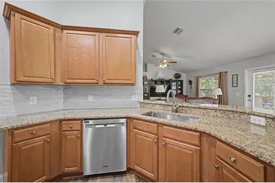 11213 Flock Avenue, Weeki Wachee, FL 34613 - Photo 8