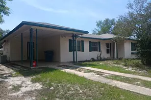 7304 Acorn Cir, Spring Hill, FL 34606 - Photo 2