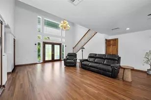 11046 Lakeview Dr, New Port Richey, FL 34654 - Photo 10