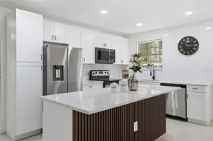 9900 W Riverwood Dr, Crystal River, FL 34428 - Photo 4
