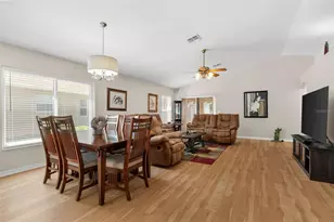 11422 Inman Ct, Spring Hill, FL 34609 - Photo 6