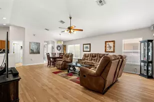 11422 Inman Ct, Spring Hill, FL 34609 - Photo 8